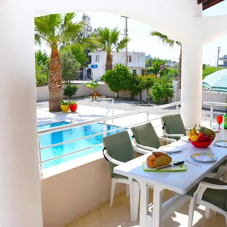 Peaceful Villa- Pool-near Calis Beach- Sleeps 6 * Fethiye