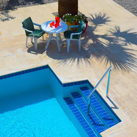 Peaceful Villa- Pool-near Calis Beach- Sleeps 6 *