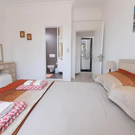 Peaceful Villa- Pool-near Calis Beach- Sleeps 6 Villa *