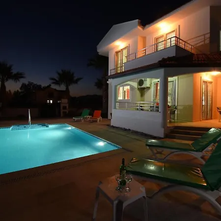 Peaceful Villa- Pool-near Calis Beach- Sleeps 6 Fethiye