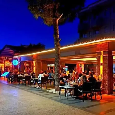 Peaceful Villa- Pool-near Calis Beach- Sleeps 6 * Fethiye