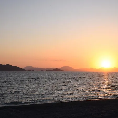 Peaceful Villa- Pool-near Calis Beach- Sleeps 6 Villa *