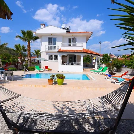 Peaceful Villa- Pool-near Calis Beach- Sleeps 6 Fethiye